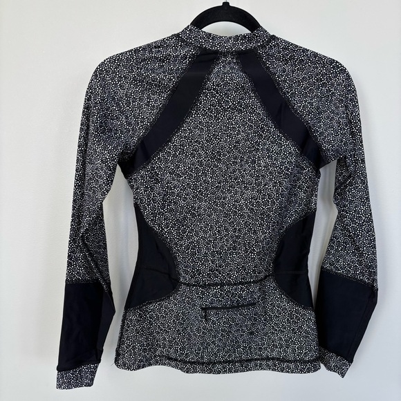 Lululemon Long Sleeve Rash Guard Size 4 - Picture 3 of 5